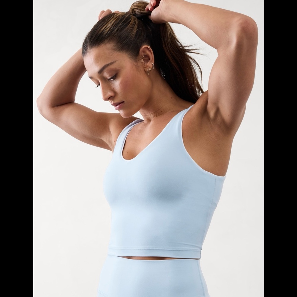 Athleta Transcend Tipped V Crop Sports Bra, NWT, Size L